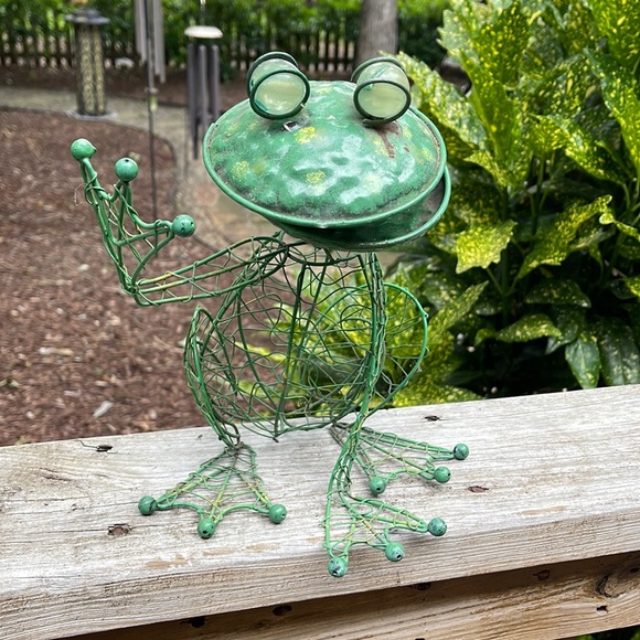 Vintage Bobblehead Frog - Picture 1 of 4